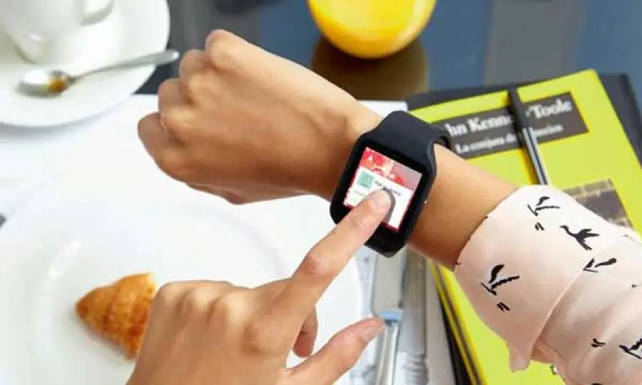 Smartwatch, il pin del bancomat potrebbe essere a portata di hacker