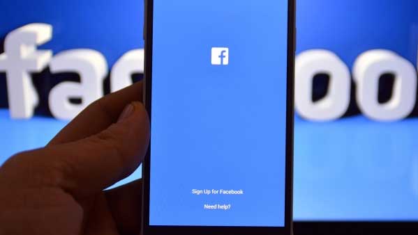 Facebook, ennesimo messaggio bufala