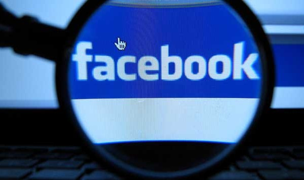 Vittima di una rapina riconosce i malviventi su Facebook, arrestati