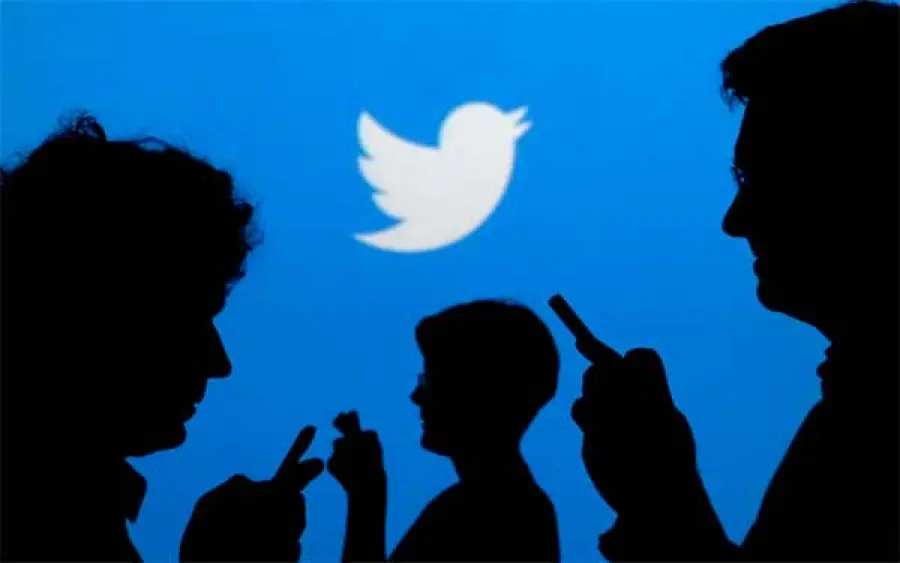 Twitter Moments adesso deve vederdela con Search FYI