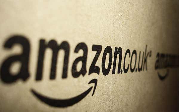 Amazon, un giro di vite alle false recensioni