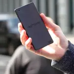 NoPhone Zero, lo smartphone geniale che non fa nulla
