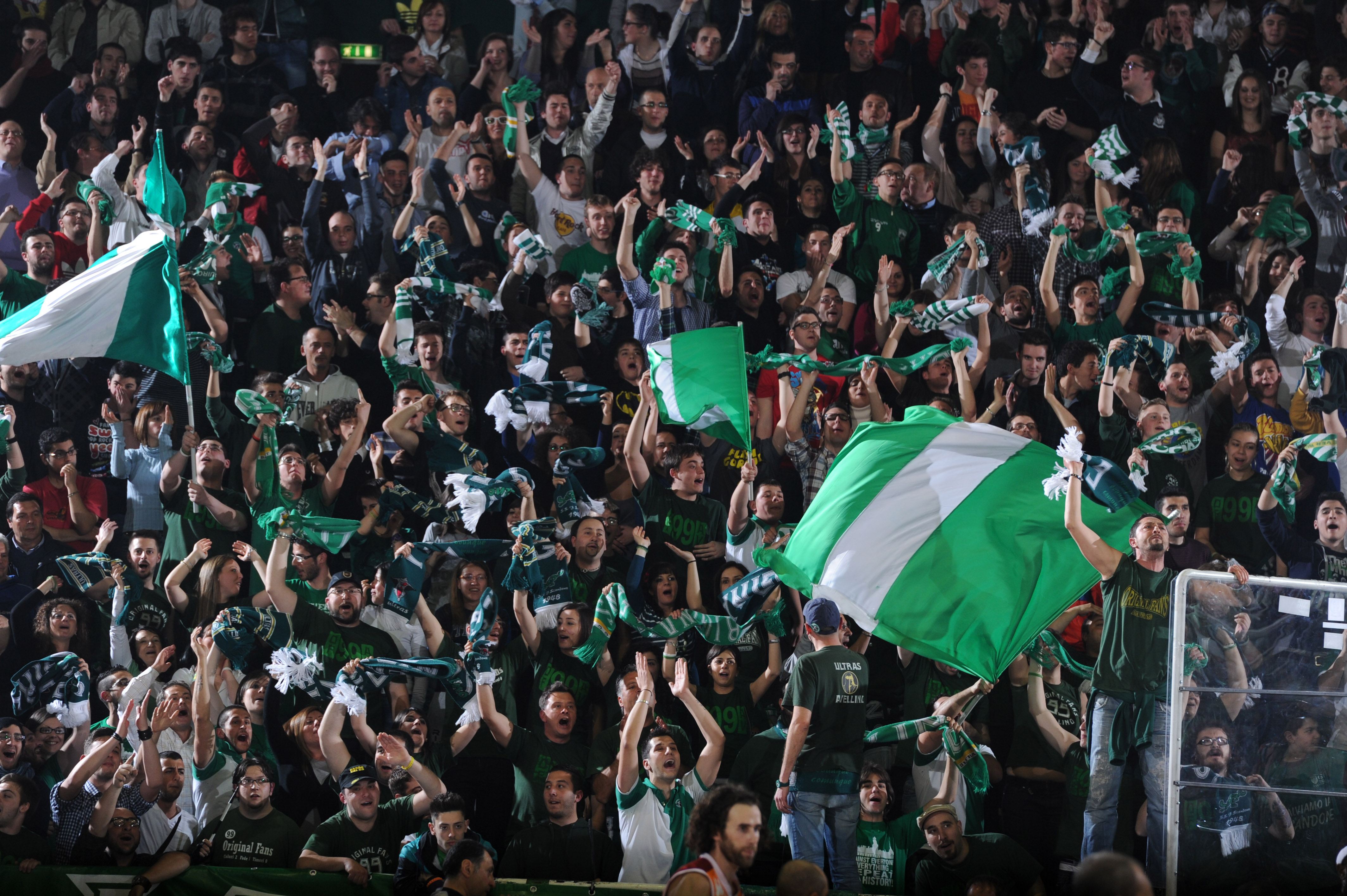 Avellino Modena e Crotone Spezia Streaming e Rojadirecta