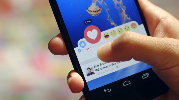 Facebook introduce Reactions, non solo “like”